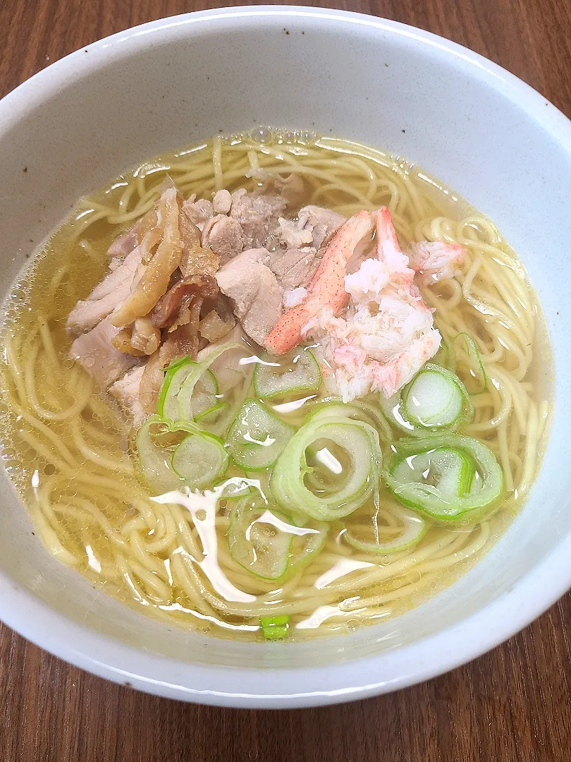 蟹出汁塩ラーメン🍜|カズちゃんさん