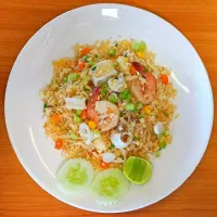 Snapdishの料理写真:Seafood Fried Rice|Paul Chirayusさん