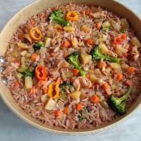 マテ貝紐とイカ出汁トマトスープ🍅の野菜たっぷりフライパンパエリア🥘