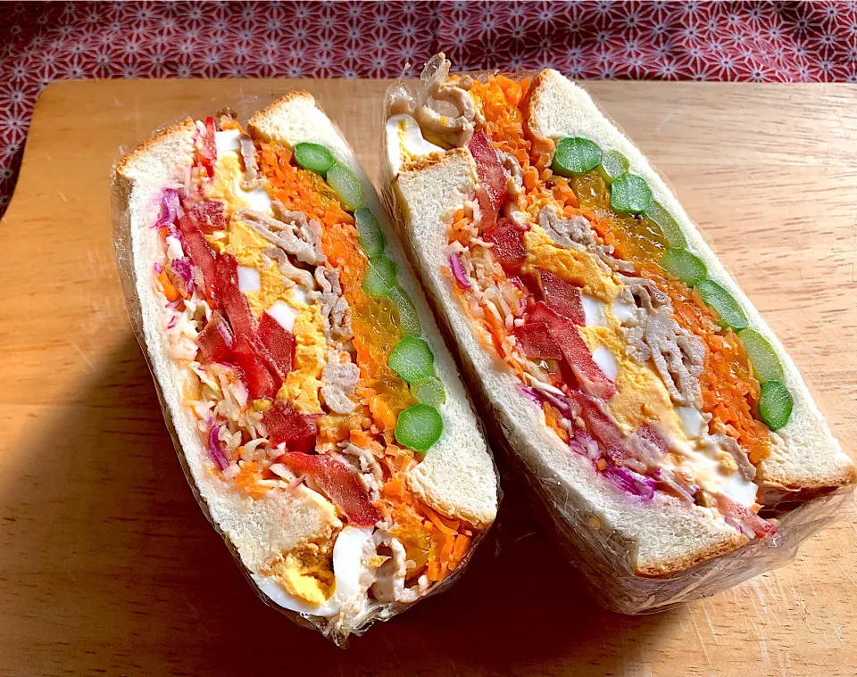 わんぱくサンド弁当🥪|がおりんさん