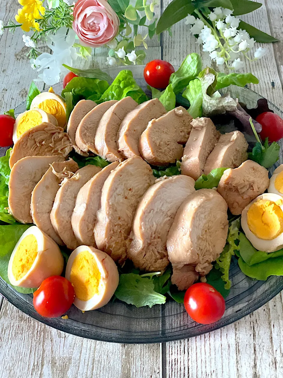 chicaocafeさんの料理 鶏胸肉チャーシューでお誕生日おめでとうございます🎂🎉|いっちゃんさん