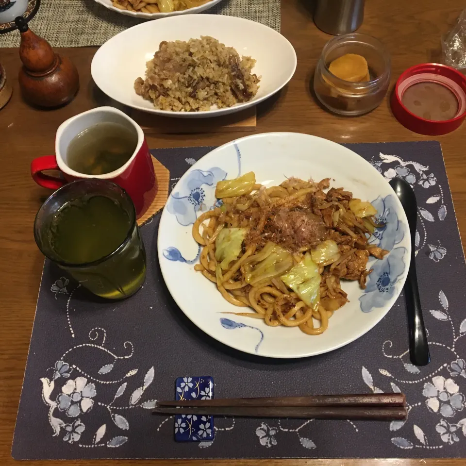 大豆ミートの焼きうどん(昼飯)|enarinさん