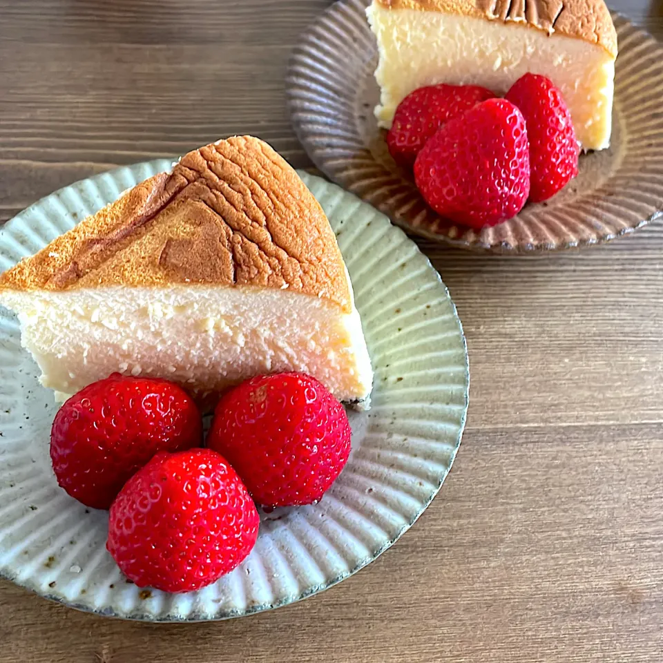 Snapdishの料理写真:りくろーおじさんのチーズケーキ|gohan♡さん