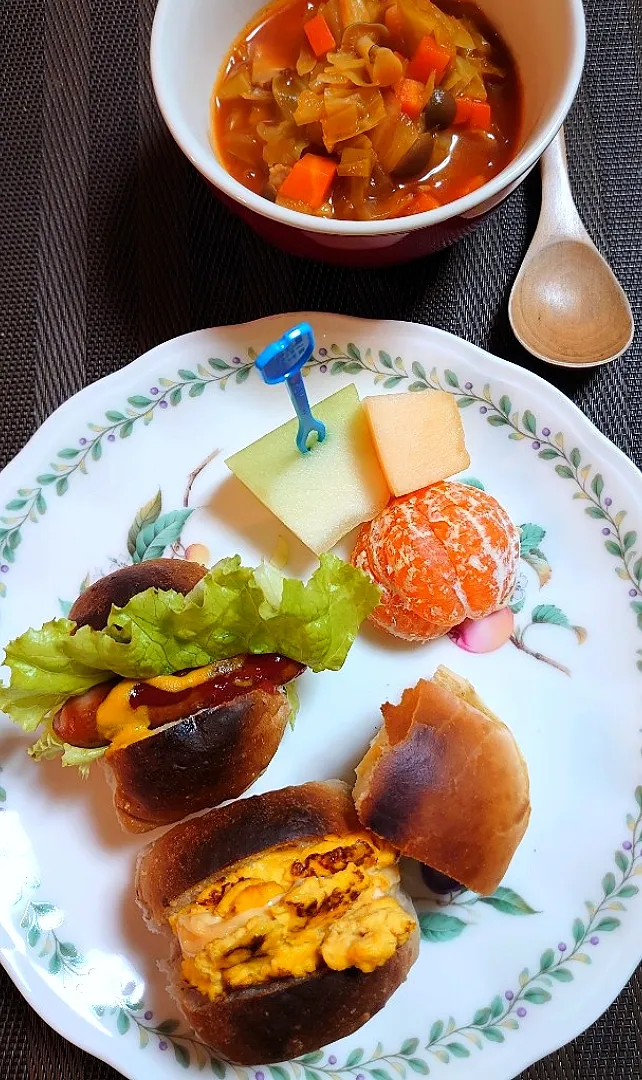 ロールサンドとミネストローネ風で朝ご飯🌅|ポチさん