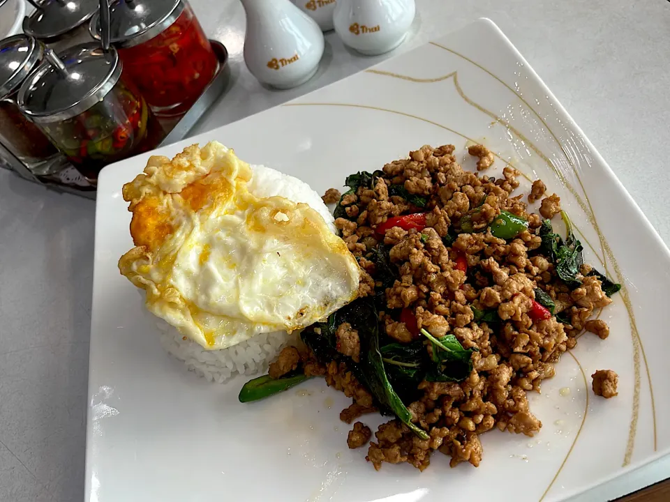 Ka Prao Moo (Thai Basil Pork)|270w178bさん