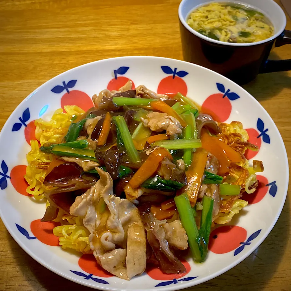 野菜たっぷりあんかけ焼きそばと、玉子スープ|もえさん