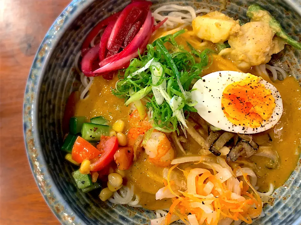 エビ入りスパイス出汁カレーまぜめん|半田手延べそうめんの店 阿波や壱兆さん