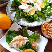 鶏ハムに母の春野菜添えて🌱
新玉ねぎ&レモンソースでいただきます