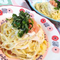 Snapdishの料理写真:クリーム辛子明太子のパスタ🩷|epain022さん