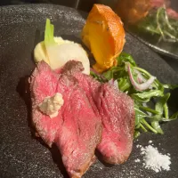 Snapdishの料理写真:最高級の国産ヒレ肉　異常に美味しすぎた　お客様もキッチン内も盛り上がるくらいに|上田 健一さん