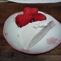 ブルーベリークリームチーズムースゆめのか添え