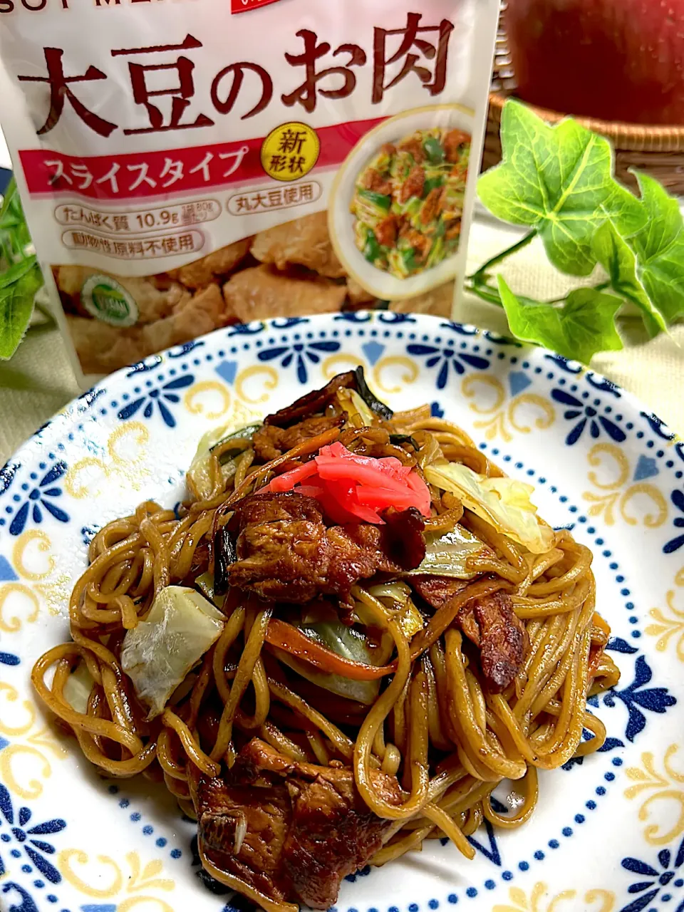 大豆のお肉で焼きそば|まめすけ⭐︎さん