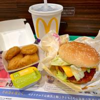 チーズてりたま
チキンマックナゲット
プレミアムローストアイスコーヒー