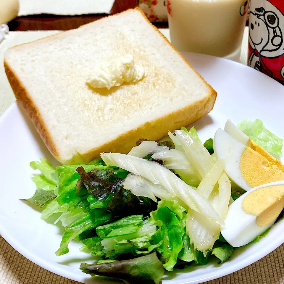 Snapdishの料理写真:高級食パン🍞|akkoさん