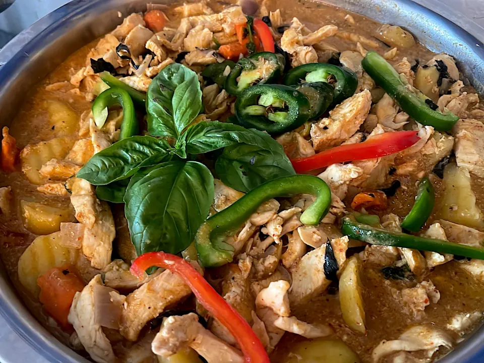 Masaman curry with potatoes|Marnelli Dela Cruz Hollandさん