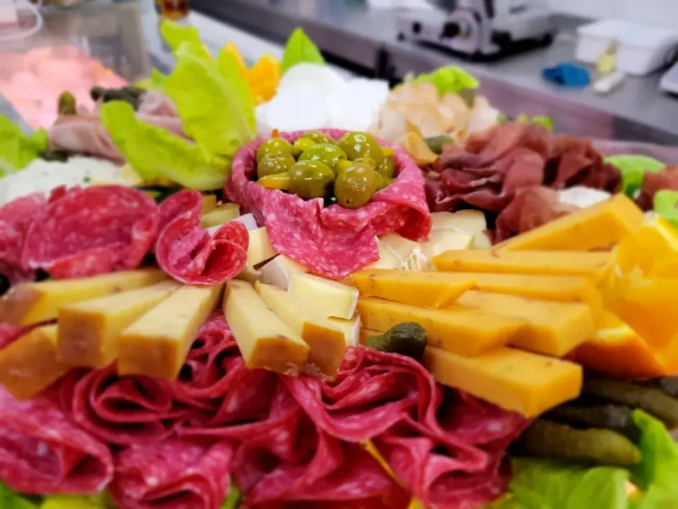 plateau charcuterie & fromagerie|Ahmad Khatibさん