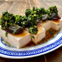 にらピータン豆腐熱々胡麻油かけ
