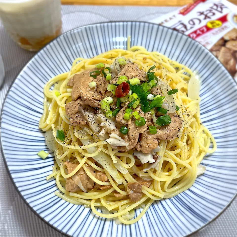 アヒージョの名残りパスタ×大豆のお肉|morimi32さん