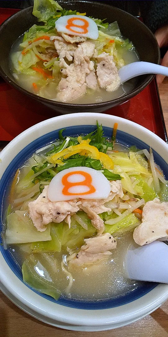 8番らーめん ゆず塩ラーメン🍜
美味しいです🍊❤️|さくらんぼさん