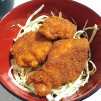 Snapdishの料理写真:ソースカツ丼|たまさん