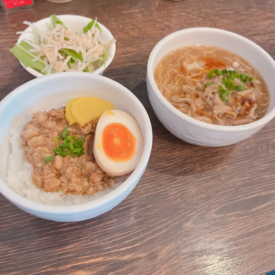 魯肉飯と麺線|みぃさん