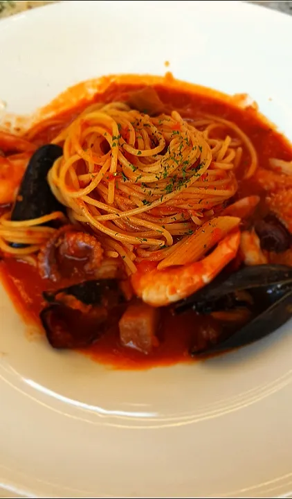 tomato pasta with  shrimp ,mussel|Make Kさん