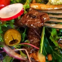 Snapdishの料理写真:salad  with  tenderloin steak|Make Kさん