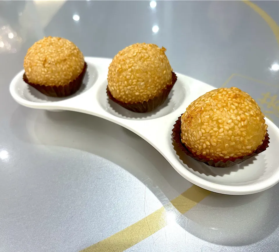 Deep fried sesame balls|skyblueさん