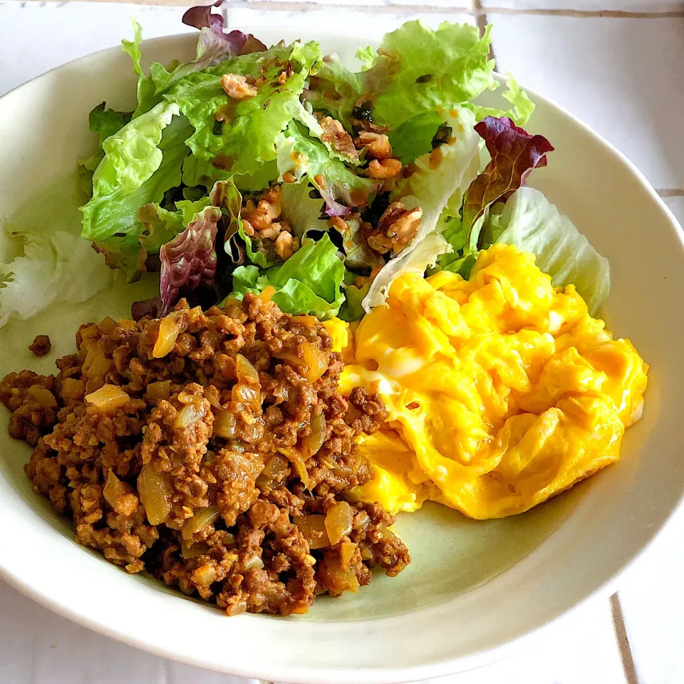 Snapdishの料理写真:なんちゃってスパイシーカレー🍛|おーこ🍅野菜ソムリエの母ちゃんさん