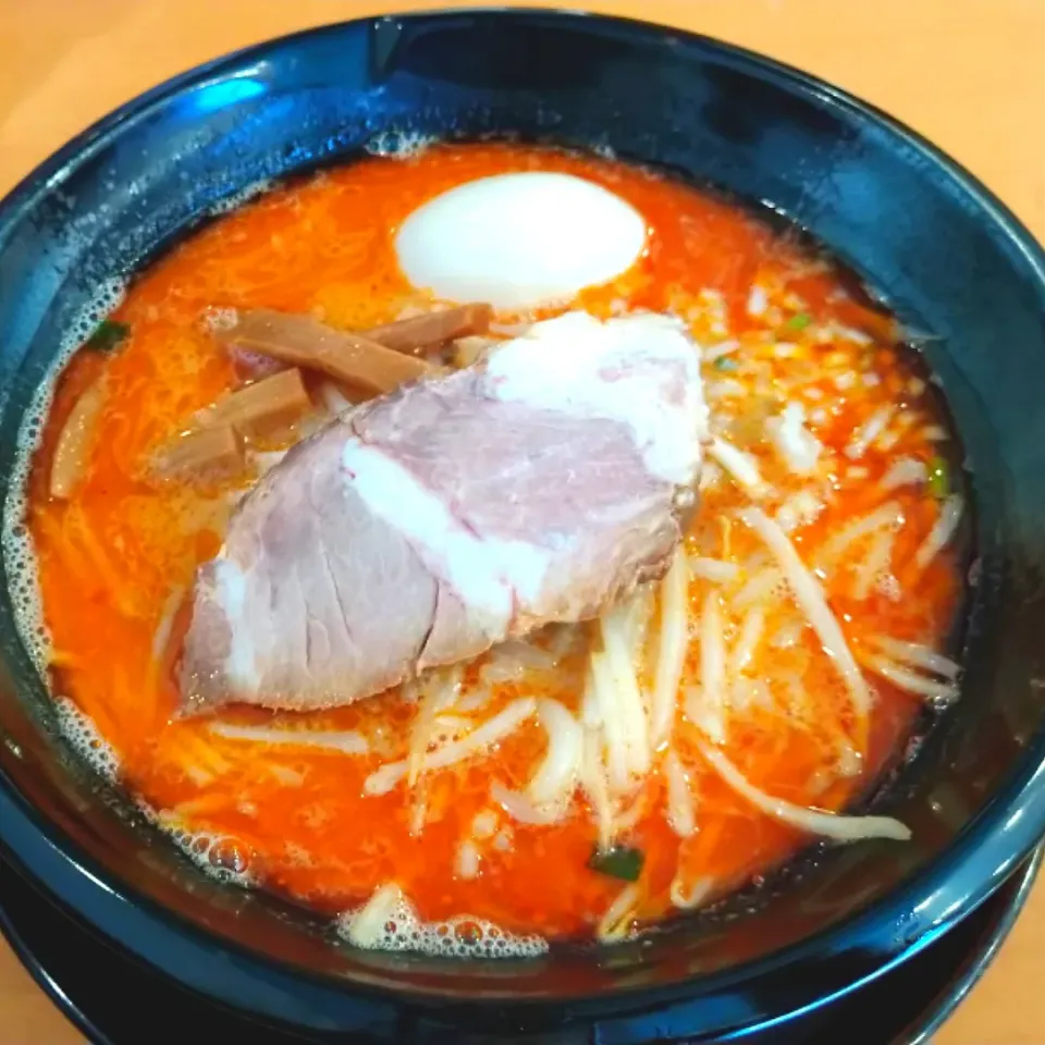 辛味噌味玉ラーメン🍜🔥|じょうさん