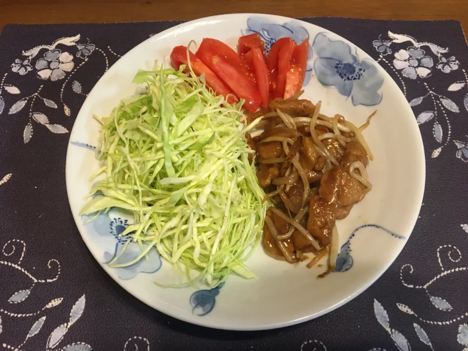 肉野菜炒め(マルコメの大豆のお肉・ニラもやし炒め)|enarinさん