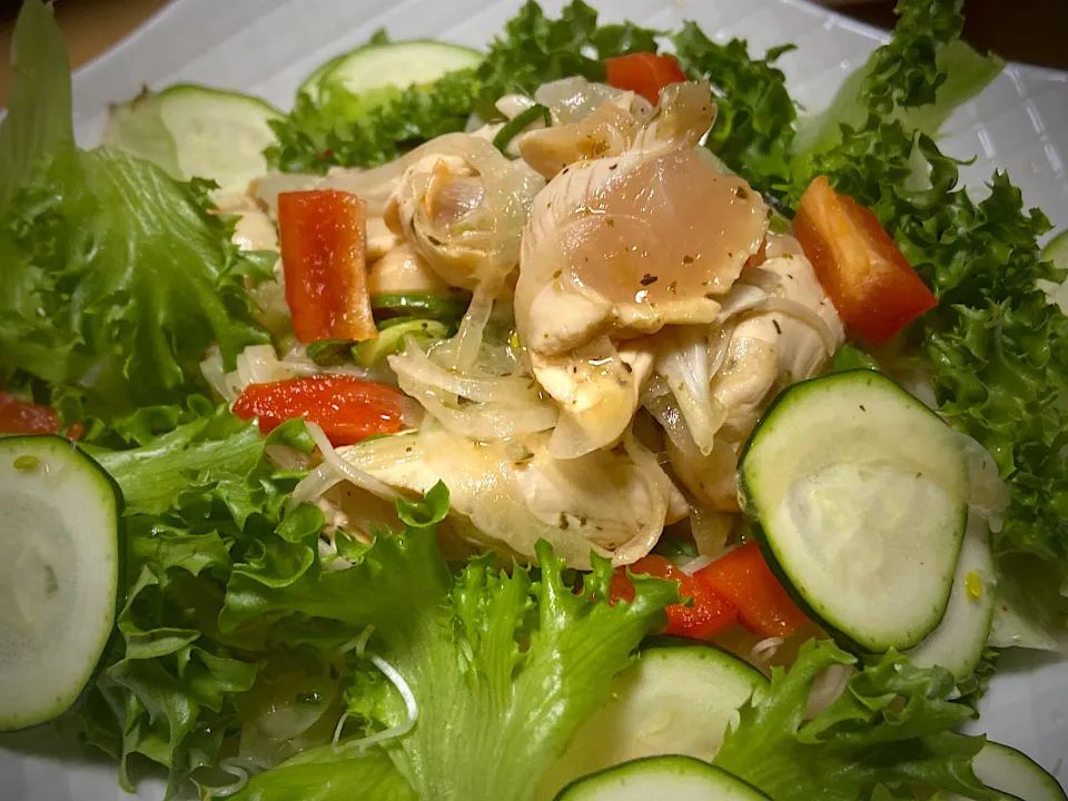 ササミのたたきサラダ🥗|サチ😊さん