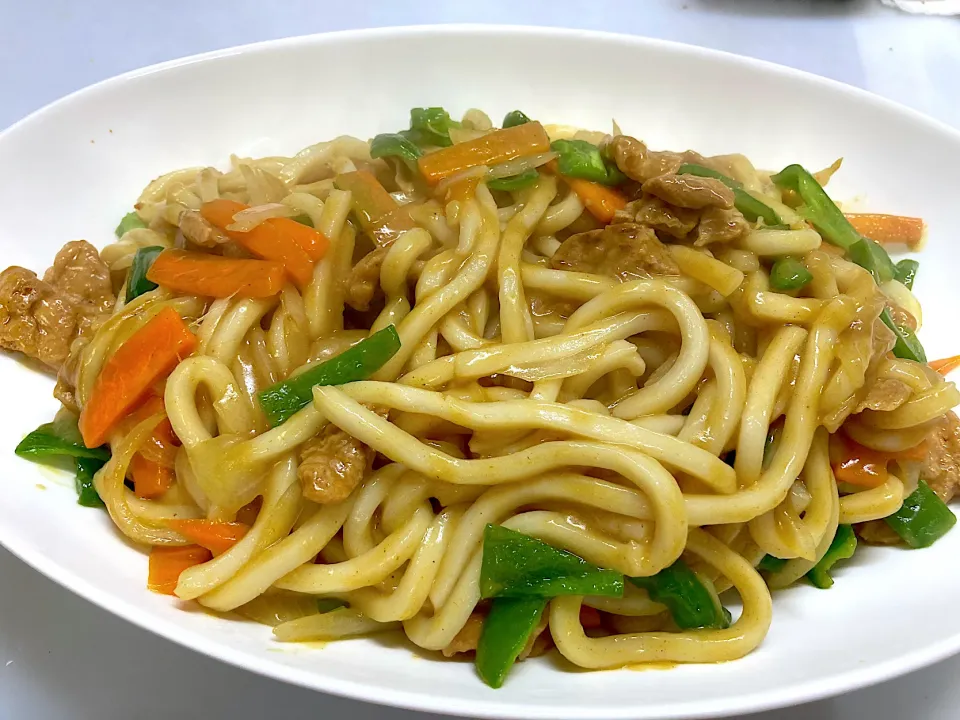 大豆ミートのカレー焼きうどん|Hide.@いちに会さん