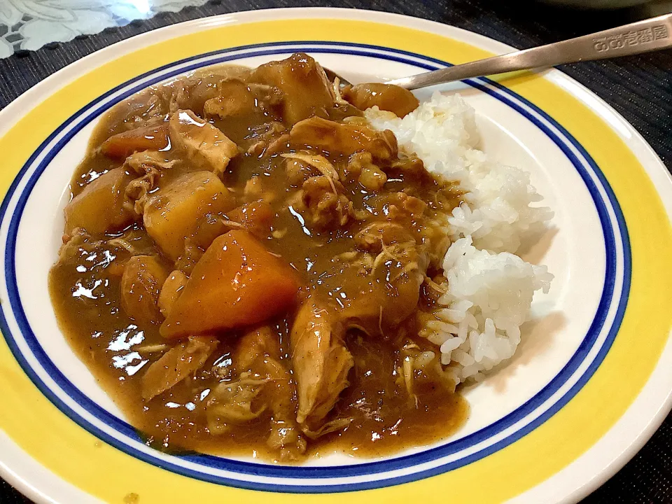 ホロホロチキンカレー🍛😋|アライさんさん