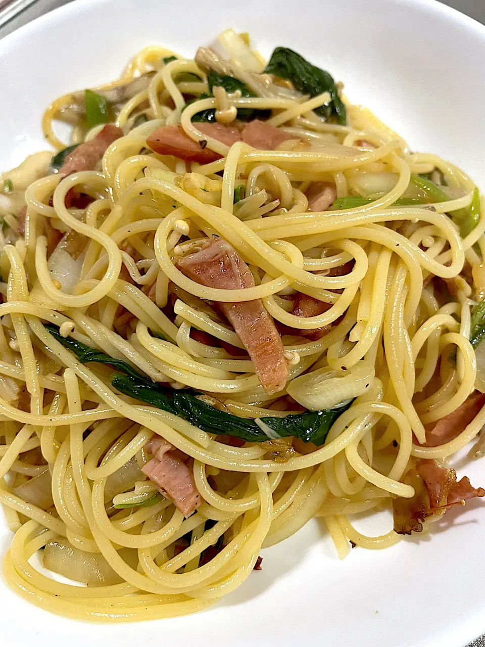 残りものの野菜🥬のパスタ|kazuさん