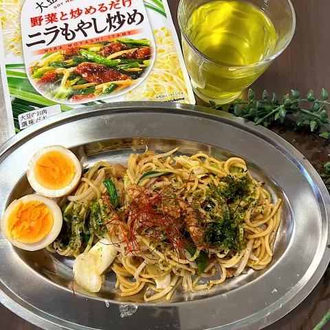 「ダイズラボ ニラもやし炒め」を使ってみたSnapdishの料理・レシピ写真:ニラもやし焼きそば😋😋うま〰😋