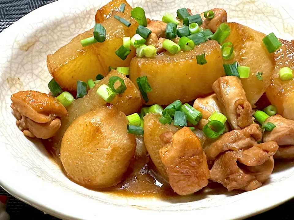 焼き大根と鶏肉の煮物|しげさんさん