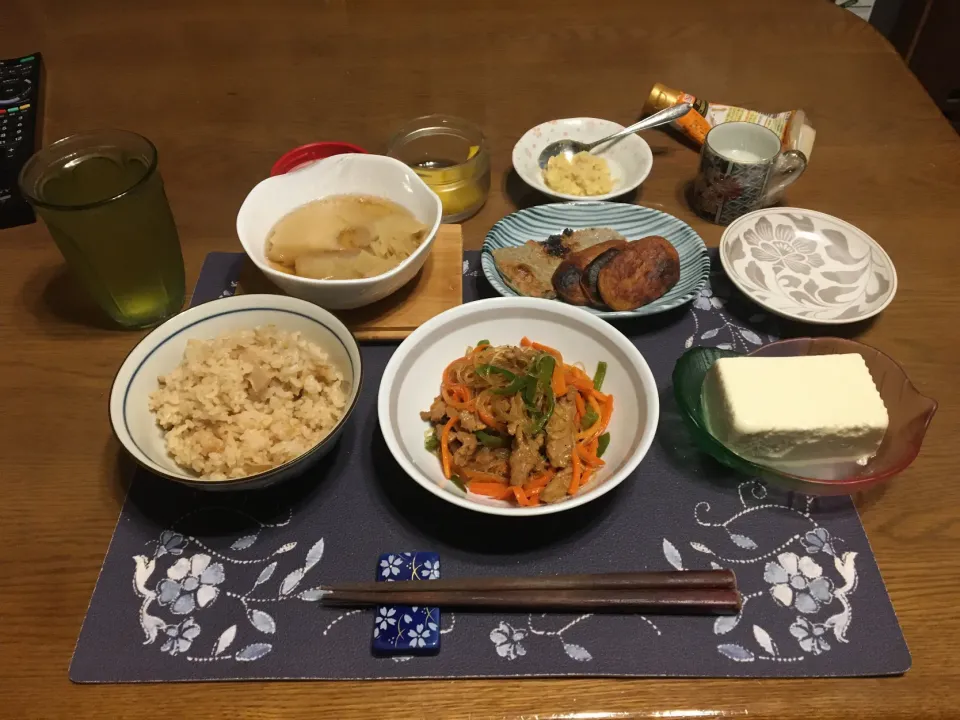 チャプチェ、じゃこ天＆薩摩揚げ、筍ご飯、煮物(夕飯)|enarinさん