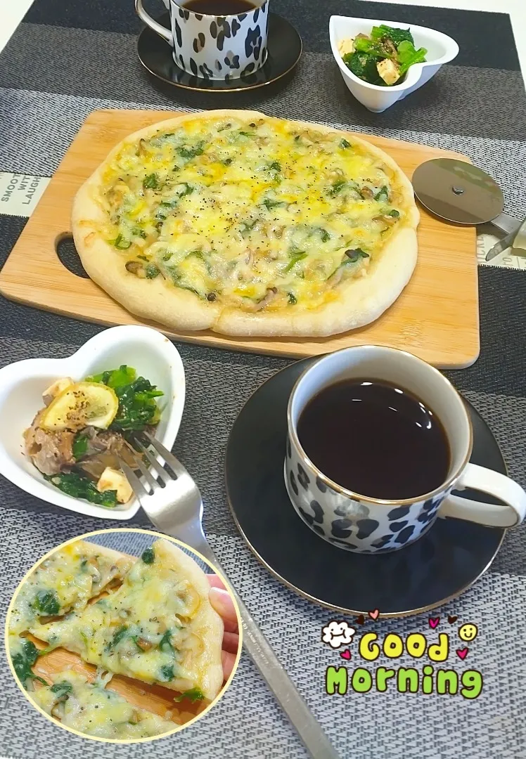 クラムチャウダーからのグラタンピザ🍕|みったんさん