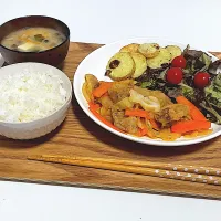 晩ご飯🍴オイマヨ炒め|🍑あゆみ🍑さん