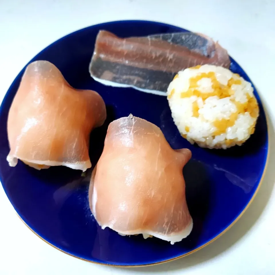 生ハムおにぎり　しょうがのしょうゆ漬けご飯で|あかね空さん