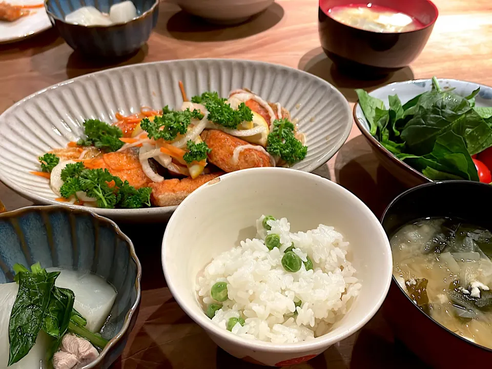 Snapdishの料理写真:シャケの南蛮漬け・豆ご飯|くり子さん