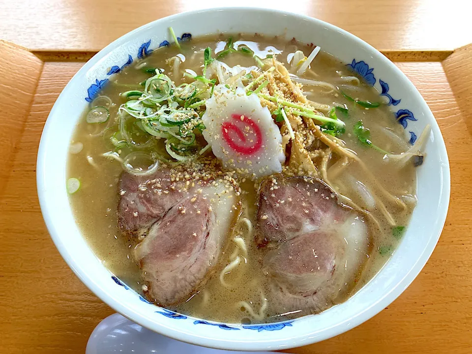 ごまみそラーメン|しのぶさん