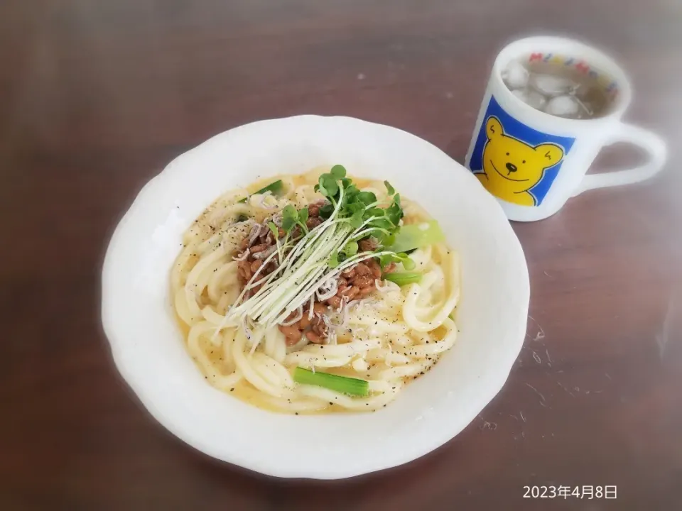 2023年4月8日の昼ご飯
カルボナーラ風納豆うどん|ソラ♂のご飯さん