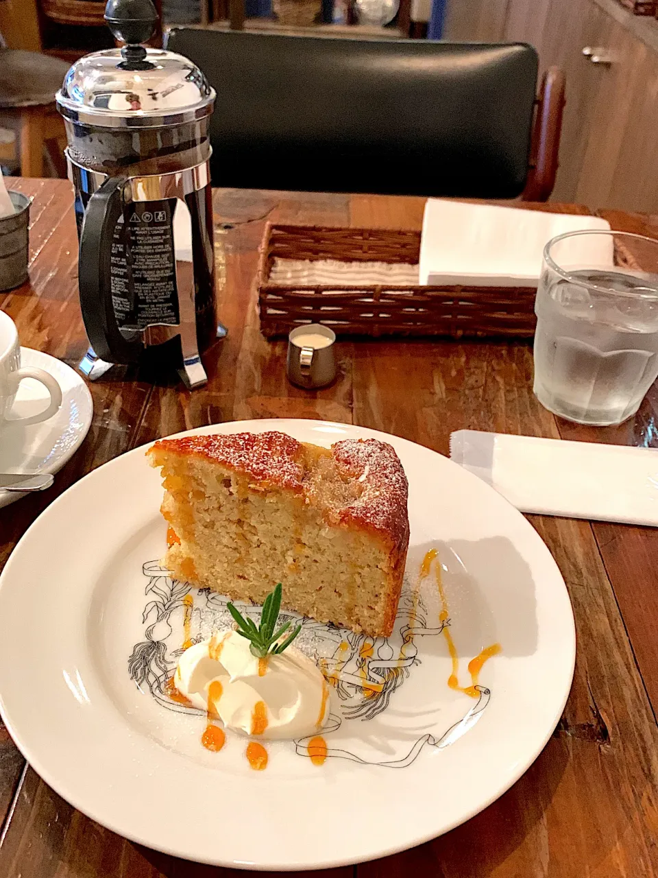 Banana Oatmeal Cake|LonelyBobさん