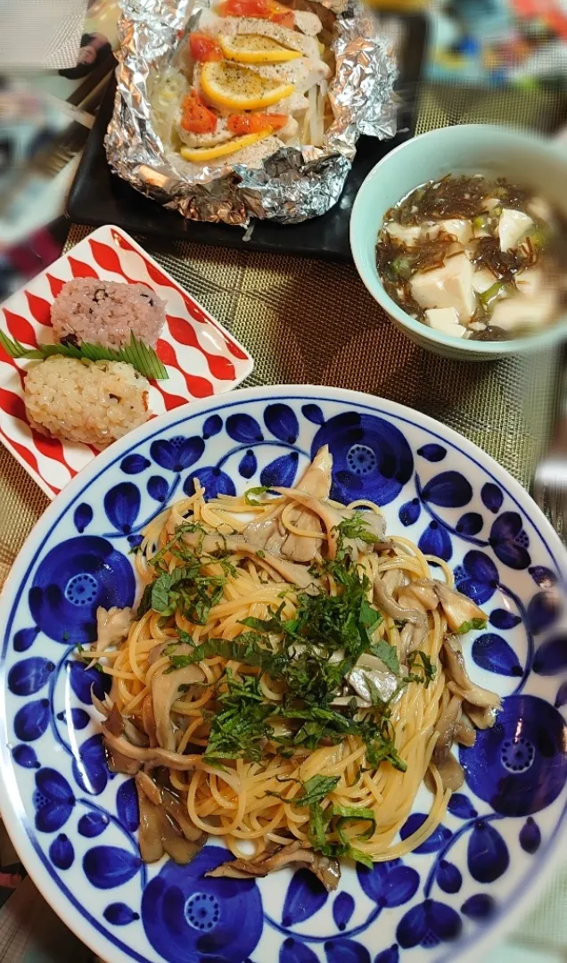 キノコのバターポン酢スパゲッティーで夕ご飯🍴|ポチさん