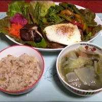 マキシマムハンバーグ　野菜たっぷり定食|mumuさん