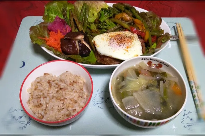 マキシマムハンバーグ　野菜たっぷり定食|mumuさん