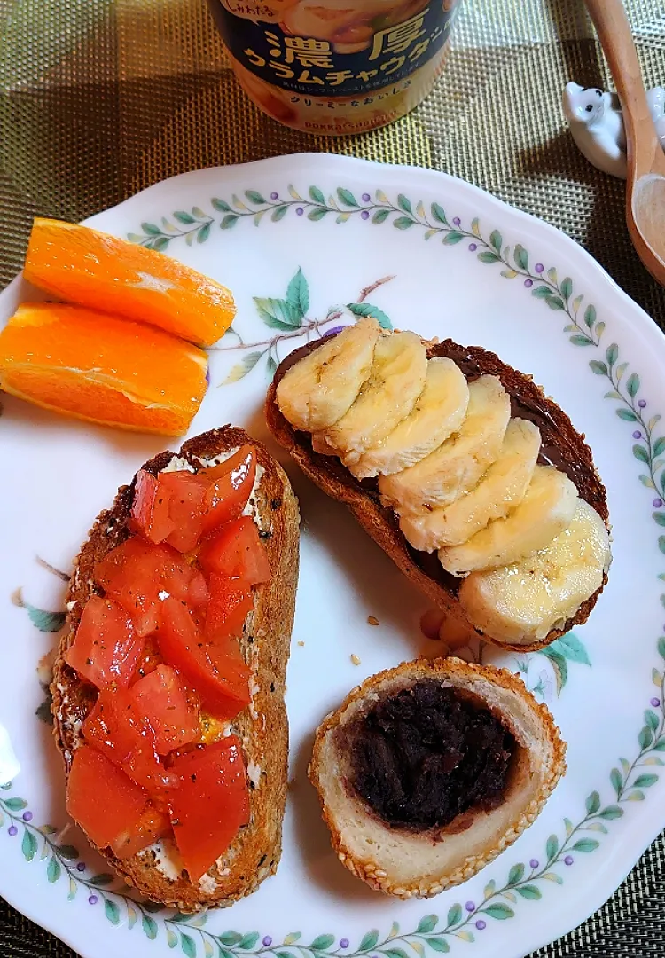 オープンサンドで朝ご飯🌅|ポチさん