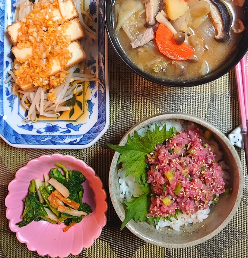 ネギトロ丼で夕ご飯🍴|ポチさん